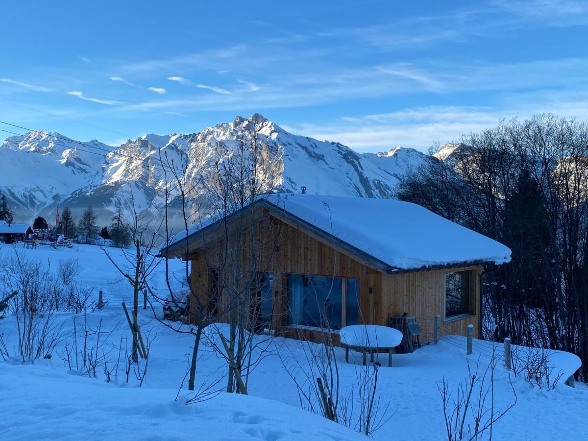 Chalet Ski-in Ski-out With Jacuzzi In